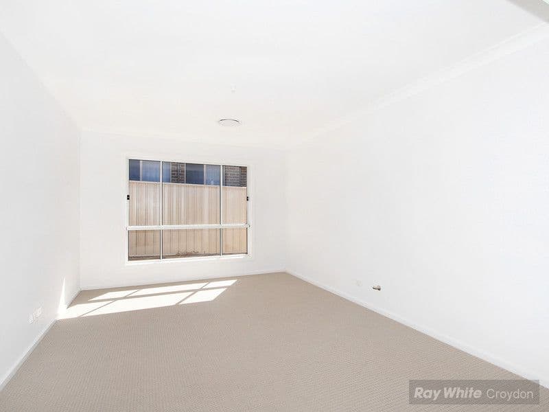 11 Pyrossia Street, MOUNT ANNAN NSW 2567, Mount Annan - Thumbnail 2