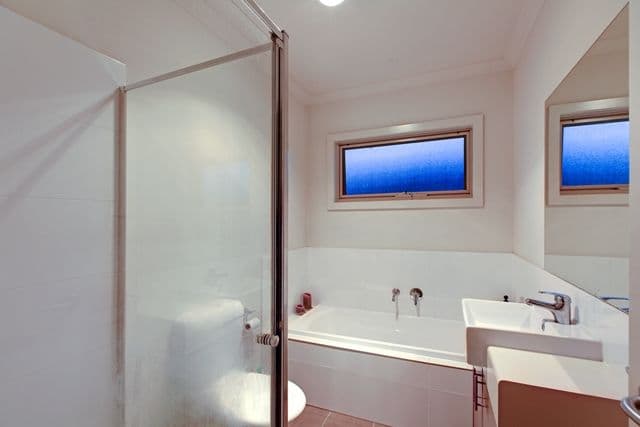 51 St Vigeons Road, RESERVOIR VIC 3073, Reservoir - Thumbnail 4