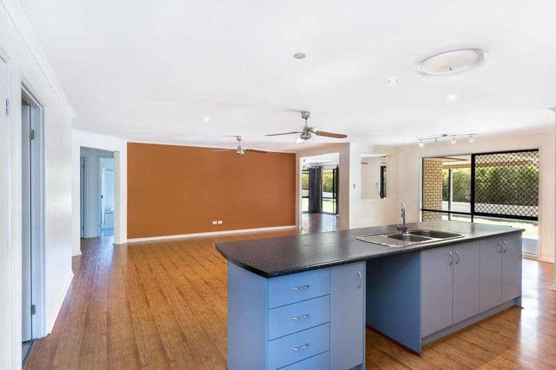11 Hughendon Court, Deception Bay QLD 4508, Deception Bay - Thumbnail 2