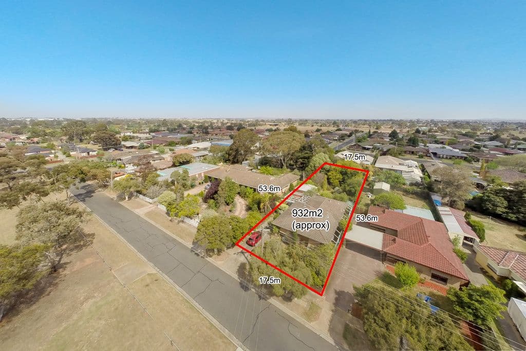 13 Sandra Street, MELTON VIC 3337, Melton - Thumbnail 6