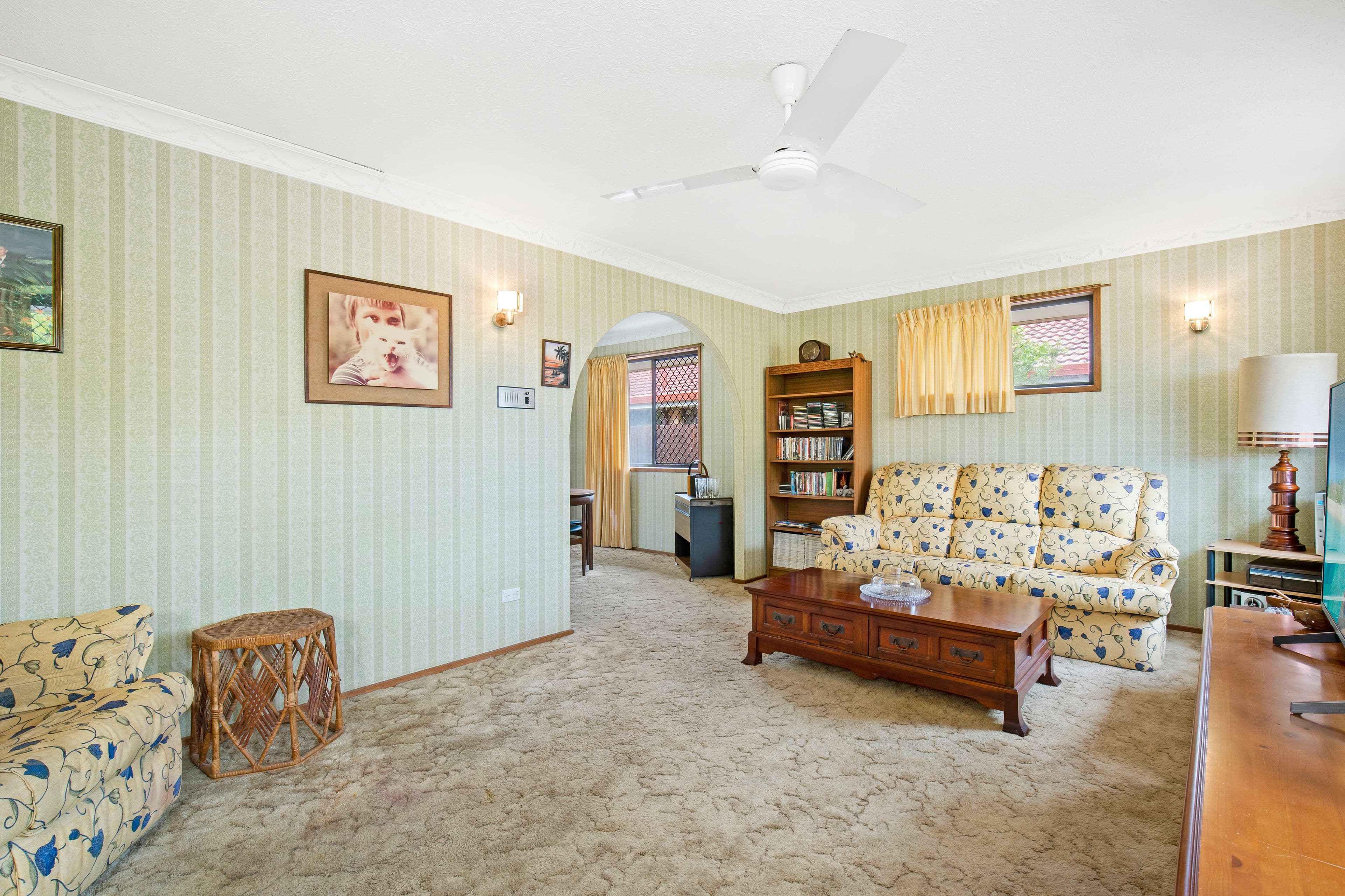 7 Arcadia Drive, Mermaid Waters QLD 4218, Mermaid Waters - Thumbnail 3