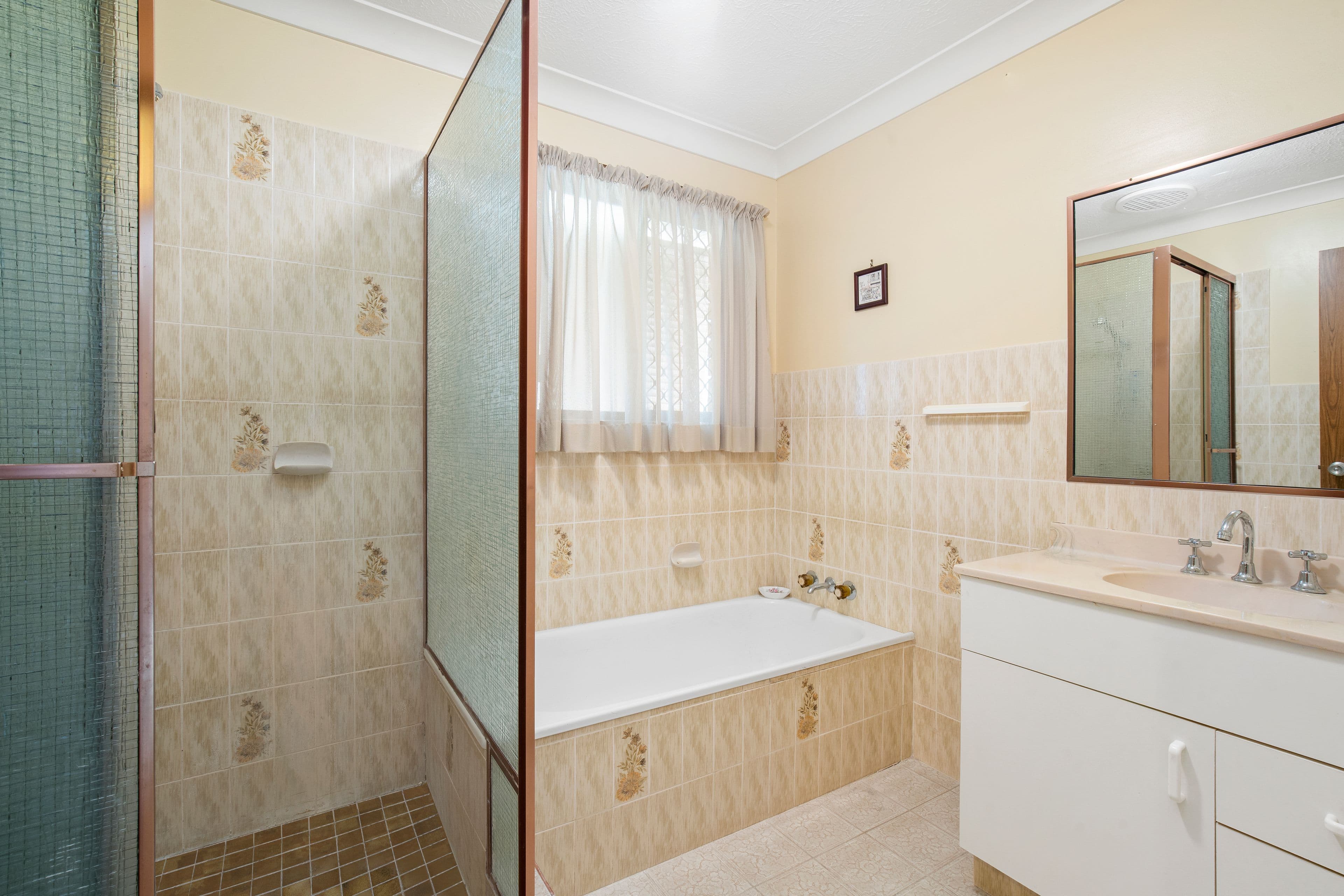 7 Arcadia Drive, Mermaid Waters QLD 4218, Mermaid Waters - Thumbnail 6