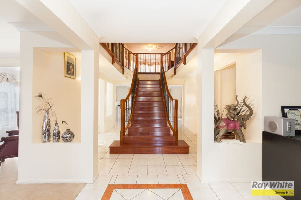 39 Maria Lock Grove, Oakhurst - Thumbnail 5