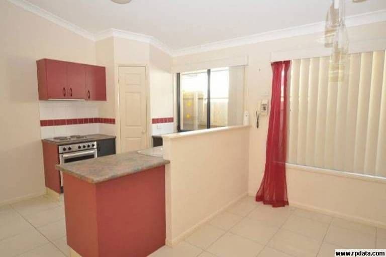 31 Serafina Drive, HELENSVALE QLD 4212, Helensvale - Thumbnail 2