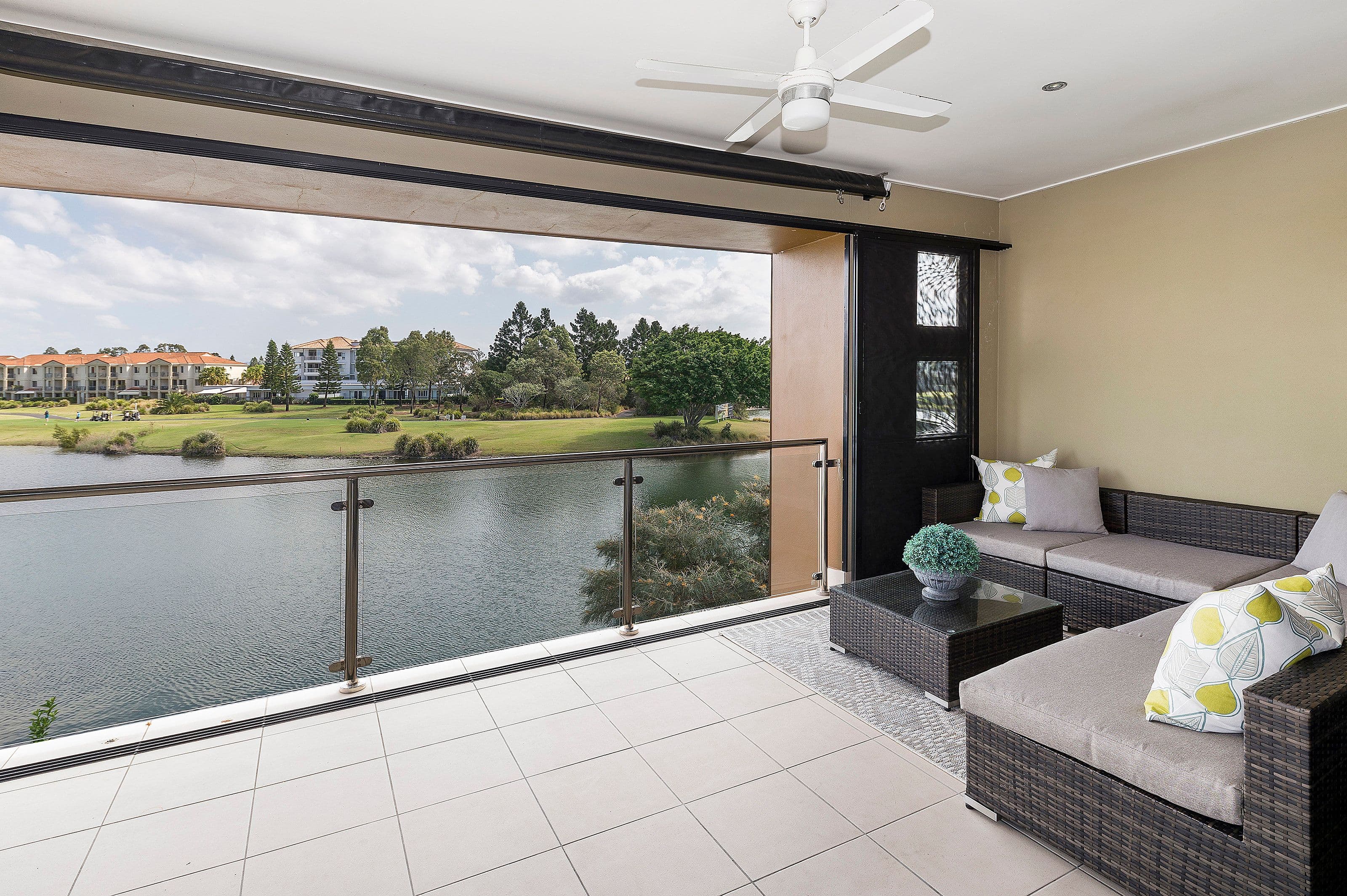 6091 Lugano Drive, Hope Island QLD 4212, Hope Island - Thumbnail 6