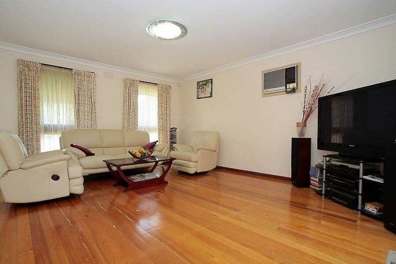 7 Georgian Gardens, WANTIRNA VIC 3152, Wantirna - Thumbnail 2