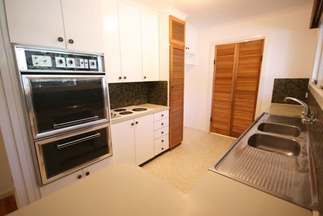 4 Balara Crescent, FLAGSTAFF HILL SA 5159, Flagstaff Hill - Thumbnail 2