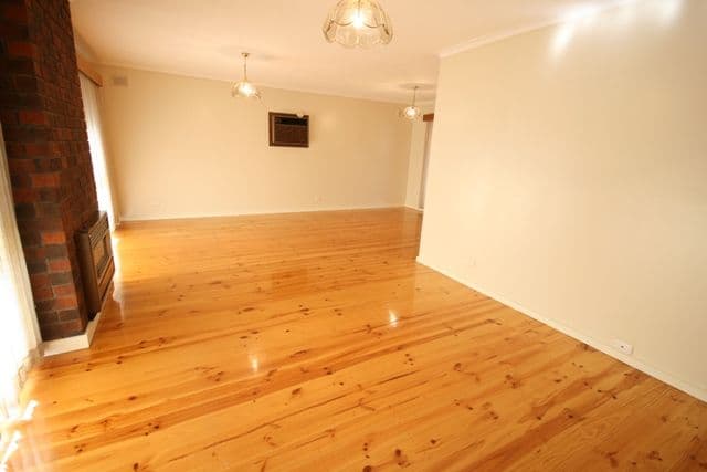 4 Balara Crescent, FLAGSTAFF HILL SA 5159, Flagstaff Hill - Thumbnail 3