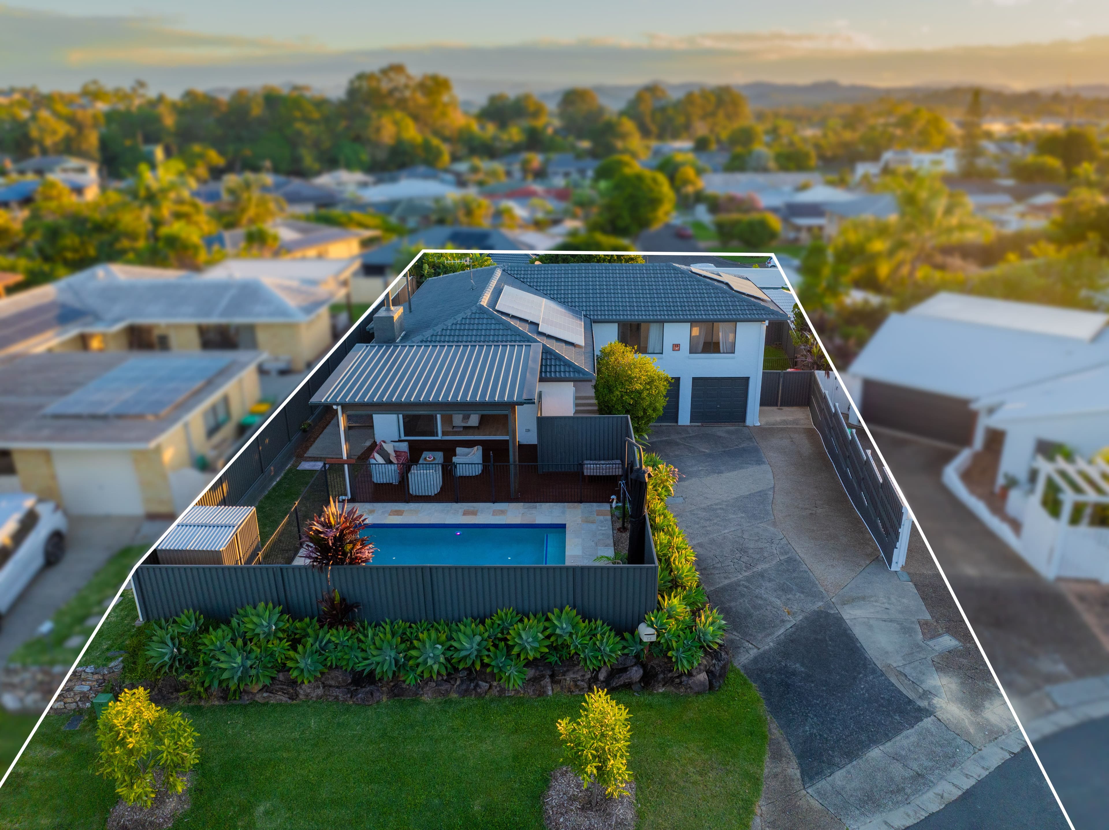 13 Oakwood Terrace, Palm Beach QLD 4221, Palm Beach - Thumbnail 4