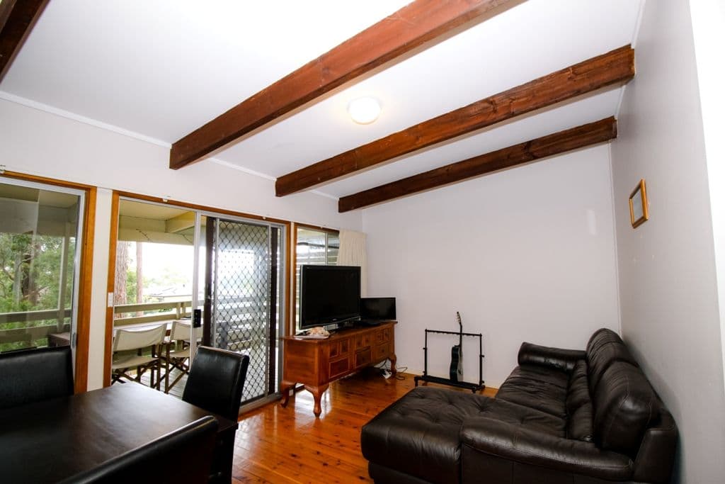 4 Bannister Head Road, Mollymook Beach - Thumbnail 2