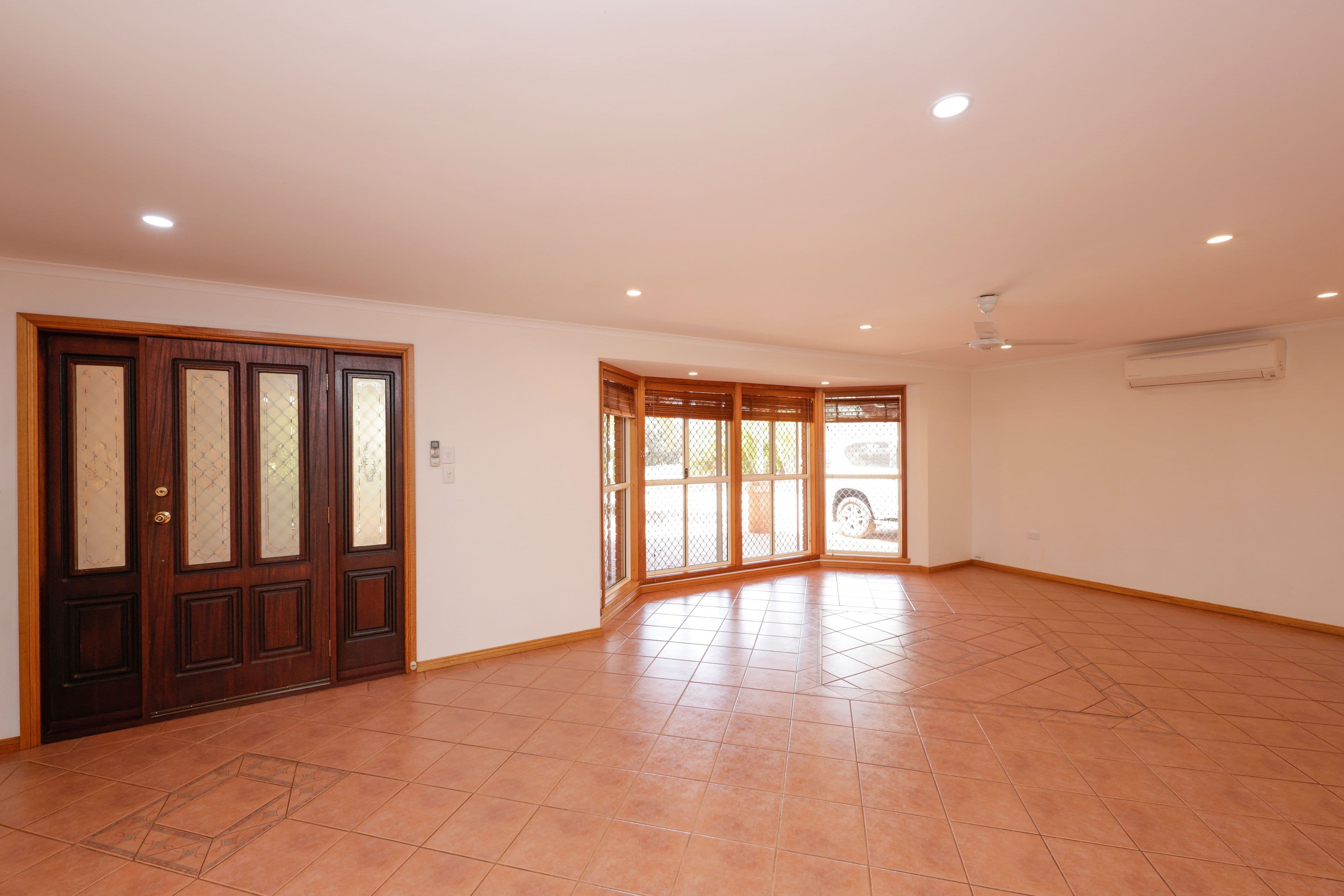 12 Fitzroy Crescent, Dampier WA 6713, Dampier - Thumbnail 6