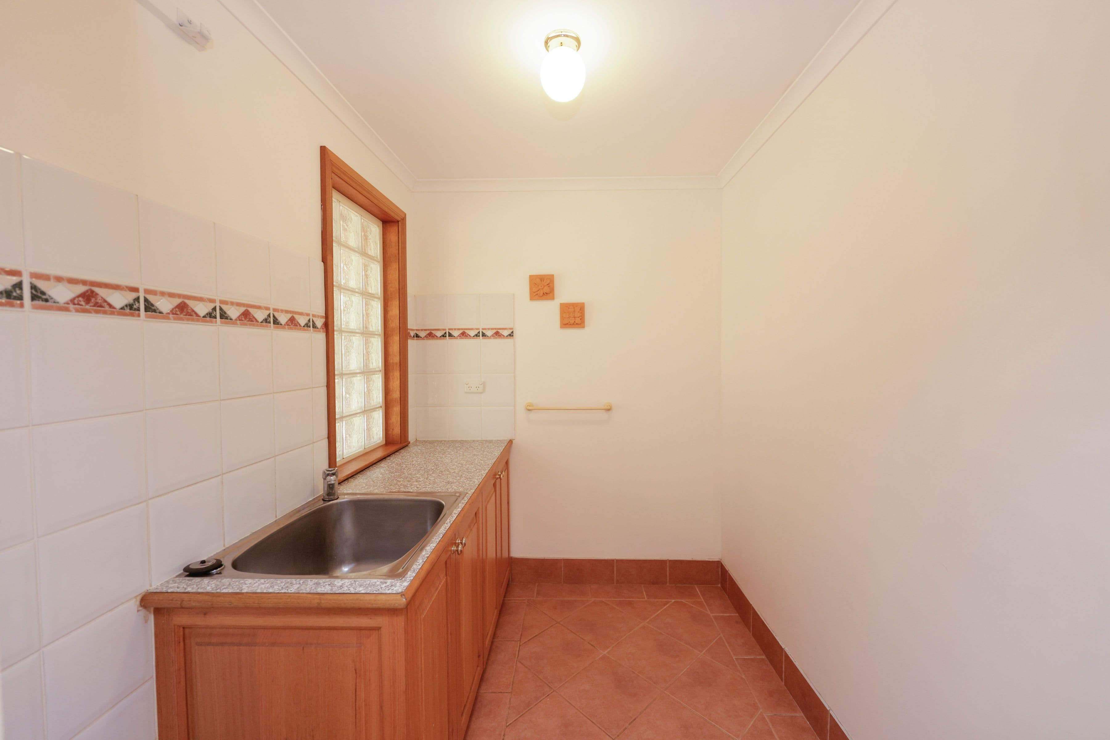 12 Fitzroy Crescent, Dampier WA 6713, Dampier - Thumbnail 8