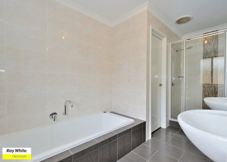 3 Gippsland Way, Ellenbrook WA 6069, Ellenbrook - Thumbnail 7