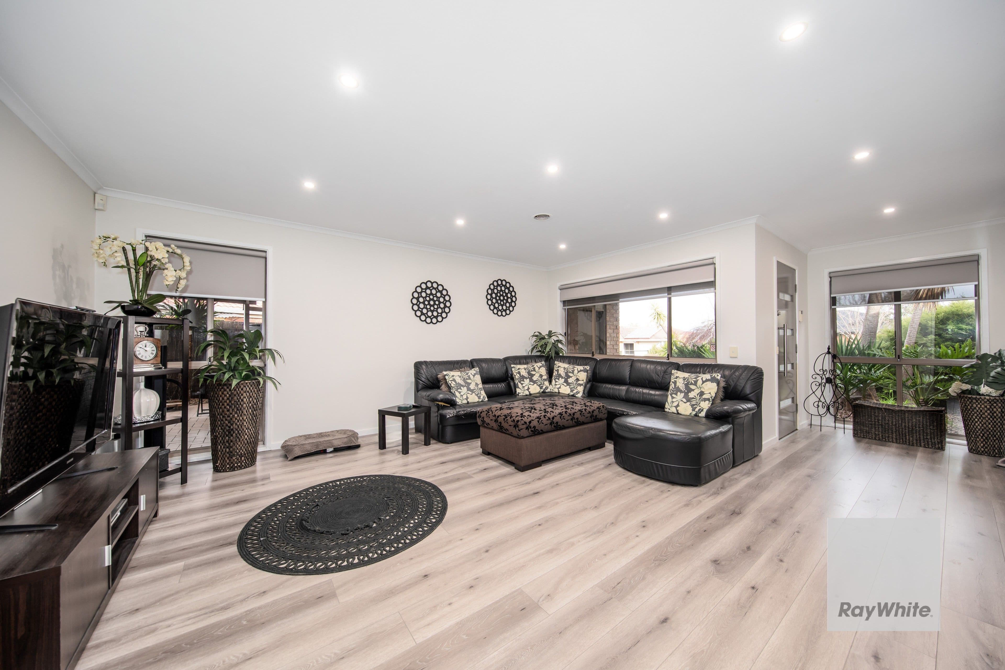 8 Cooper Court, Delahey VIC 3037, Delahey - Thumbnail 2