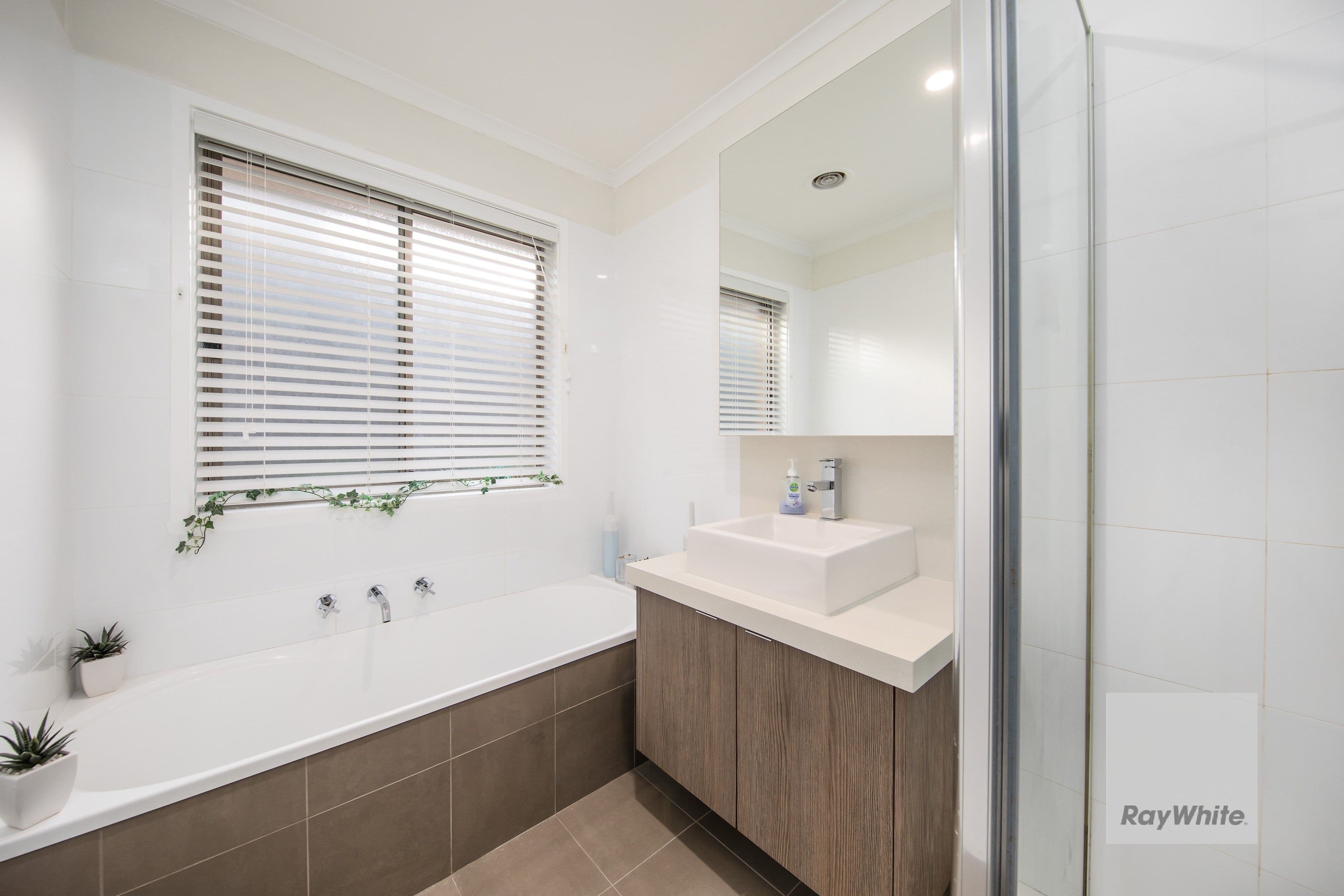 8 Cooper Court, Delahey VIC 3037, Delahey - Thumbnail 5