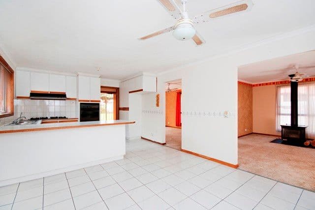29 Cassowary Avenue, WERRIBEE VIC 3030, Werribee - Thumbnail 4