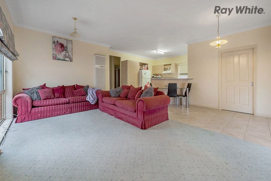 16 Squires Court, Caroline Springs VIC 3023, Caroline Springs - Thumbnail 5