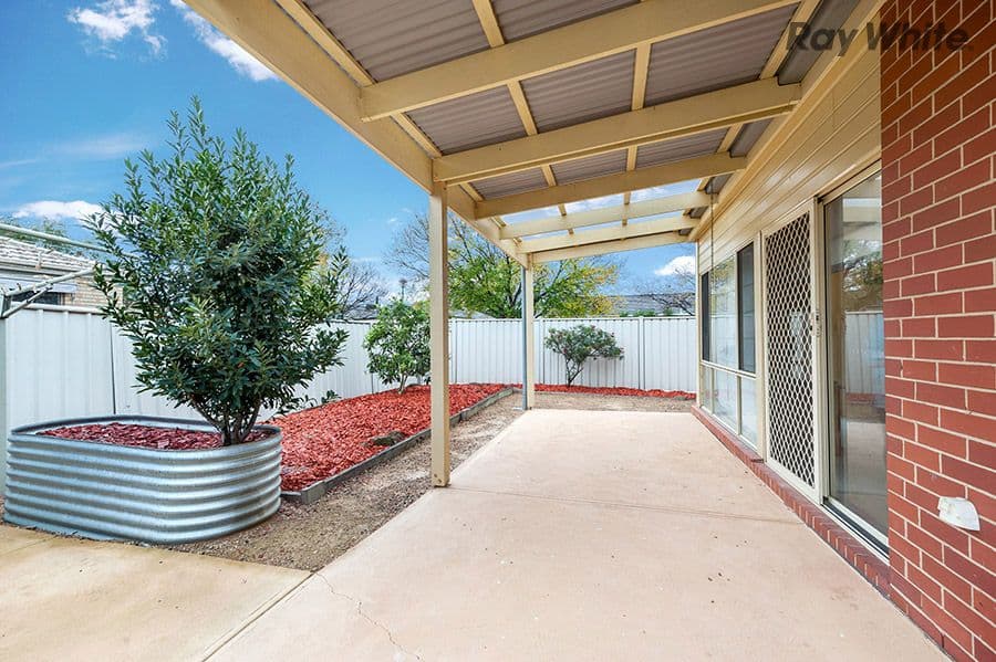 16 Squires Court, Caroline Springs VIC 3023, Caroline Springs - Thumbnail 8