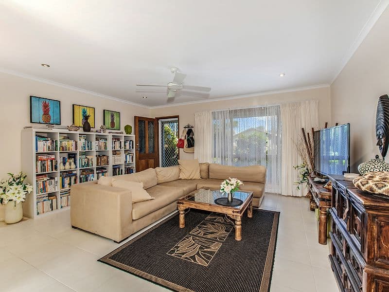 1/45 Hobart Place, Illawong, Illawong - Thumbnail 2