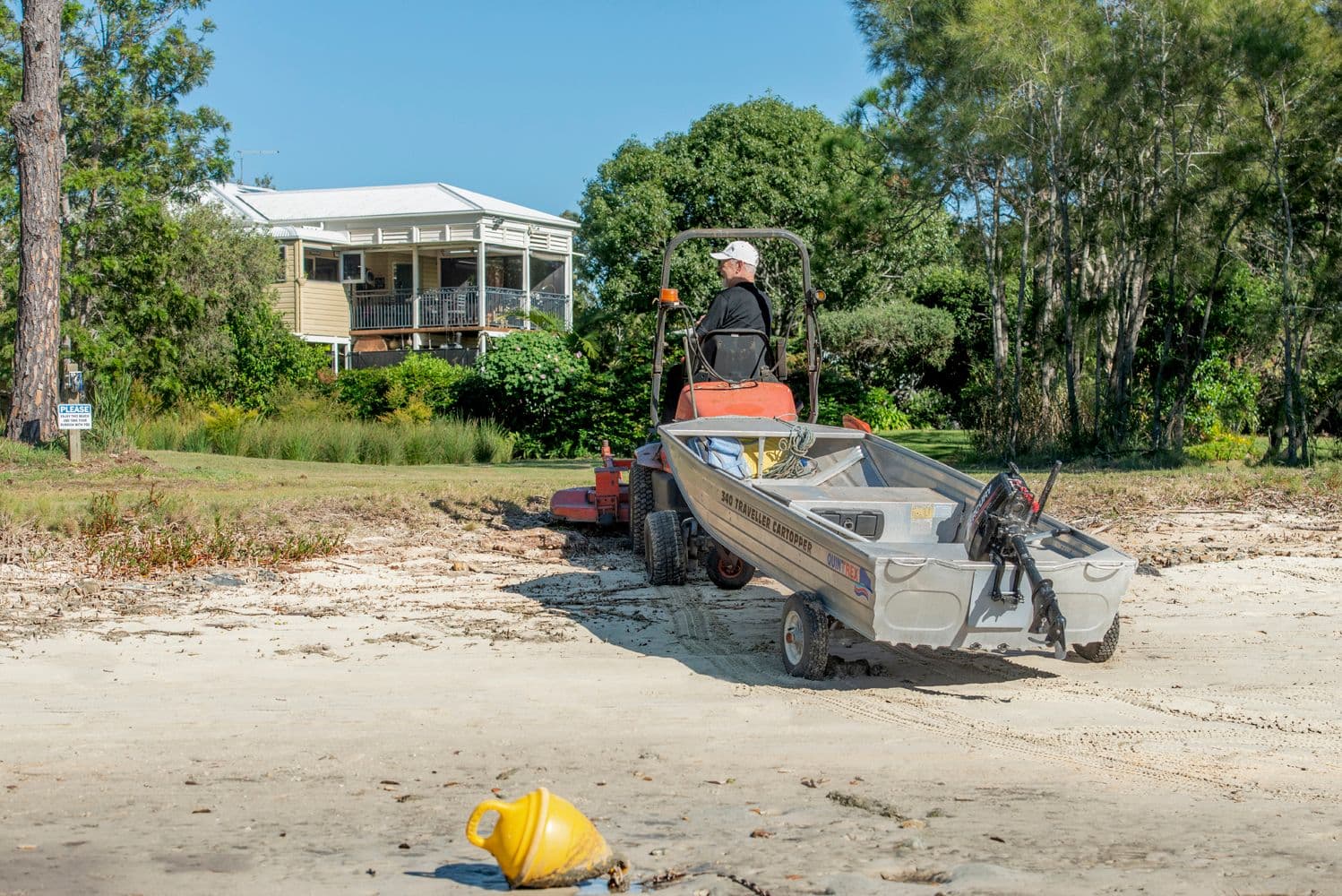 16 Bay Drive, Jacobs Well QLD 4208, Jacobs Well - Thumbnail 2
