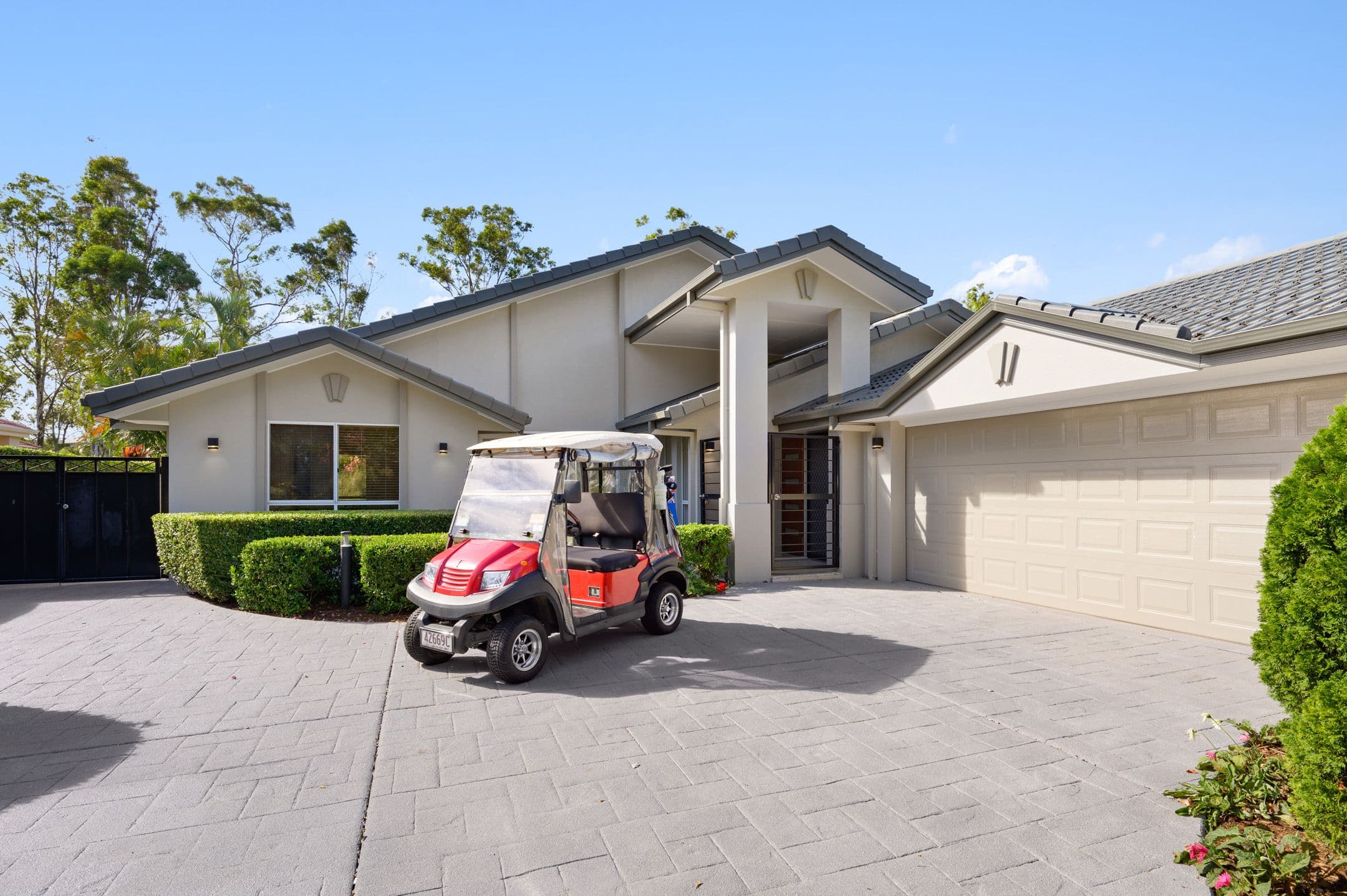 8204 Magnolia Drive West, Hope Island QLD 4212, Hope Island - Image 1