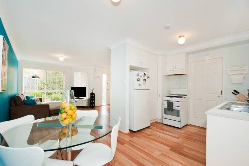 8B Booth Street, QUEANBEYAN NSW 2620, Queanbeyan East - Thumbnail 4