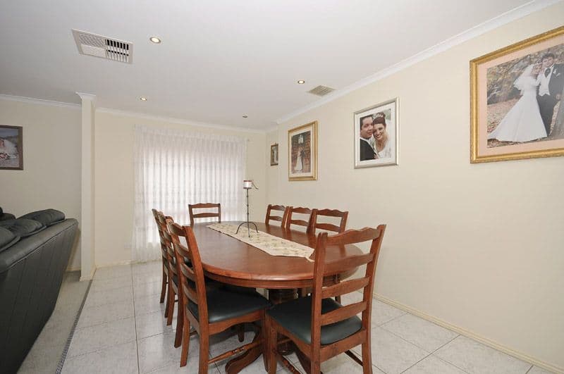 13 Quist Court, MILL PARK VIC 3082, Mill Park - Thumbnail 8