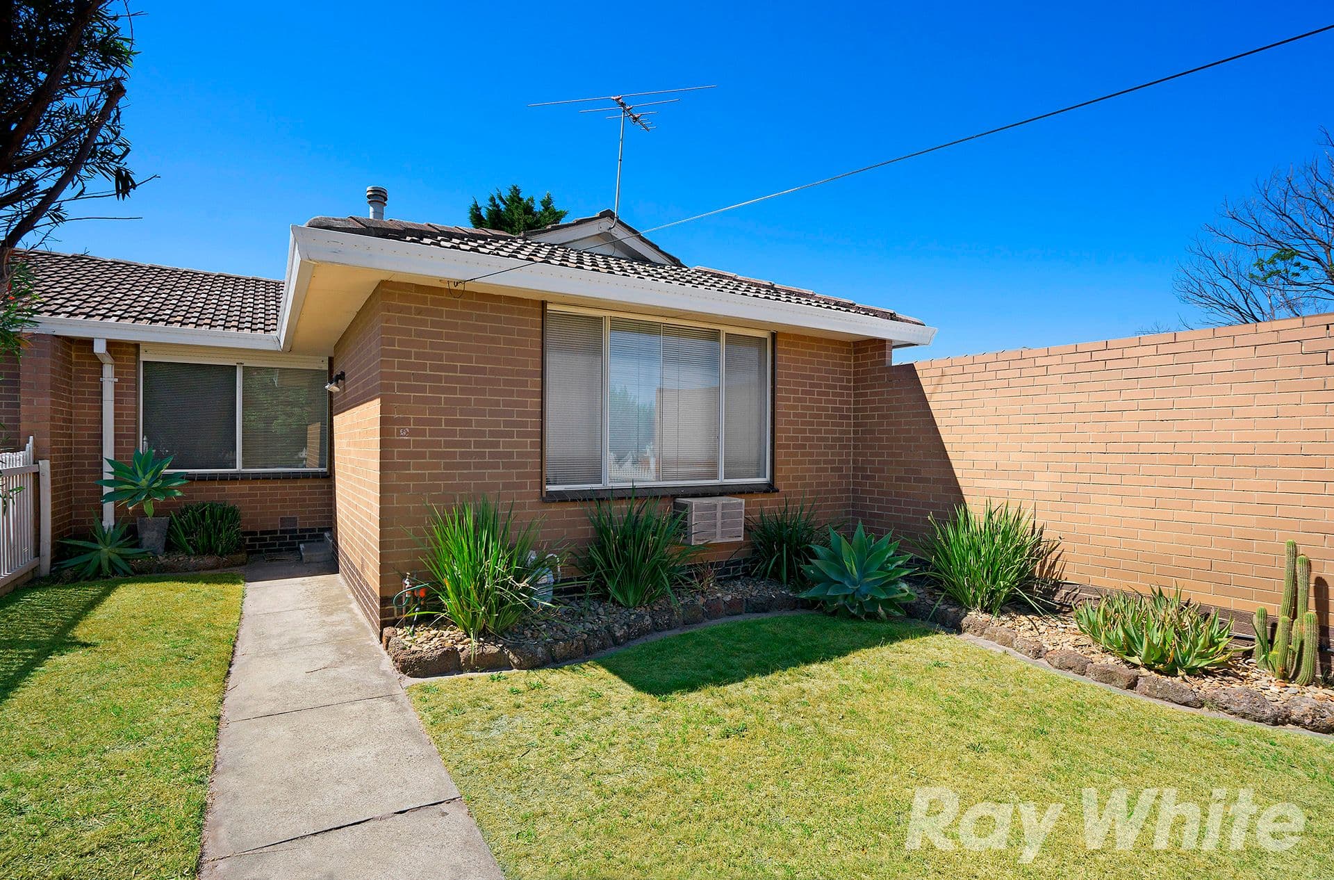 9 Delacombe Court, Cheltenham VIC 3192, Cheltenham - Image 1
