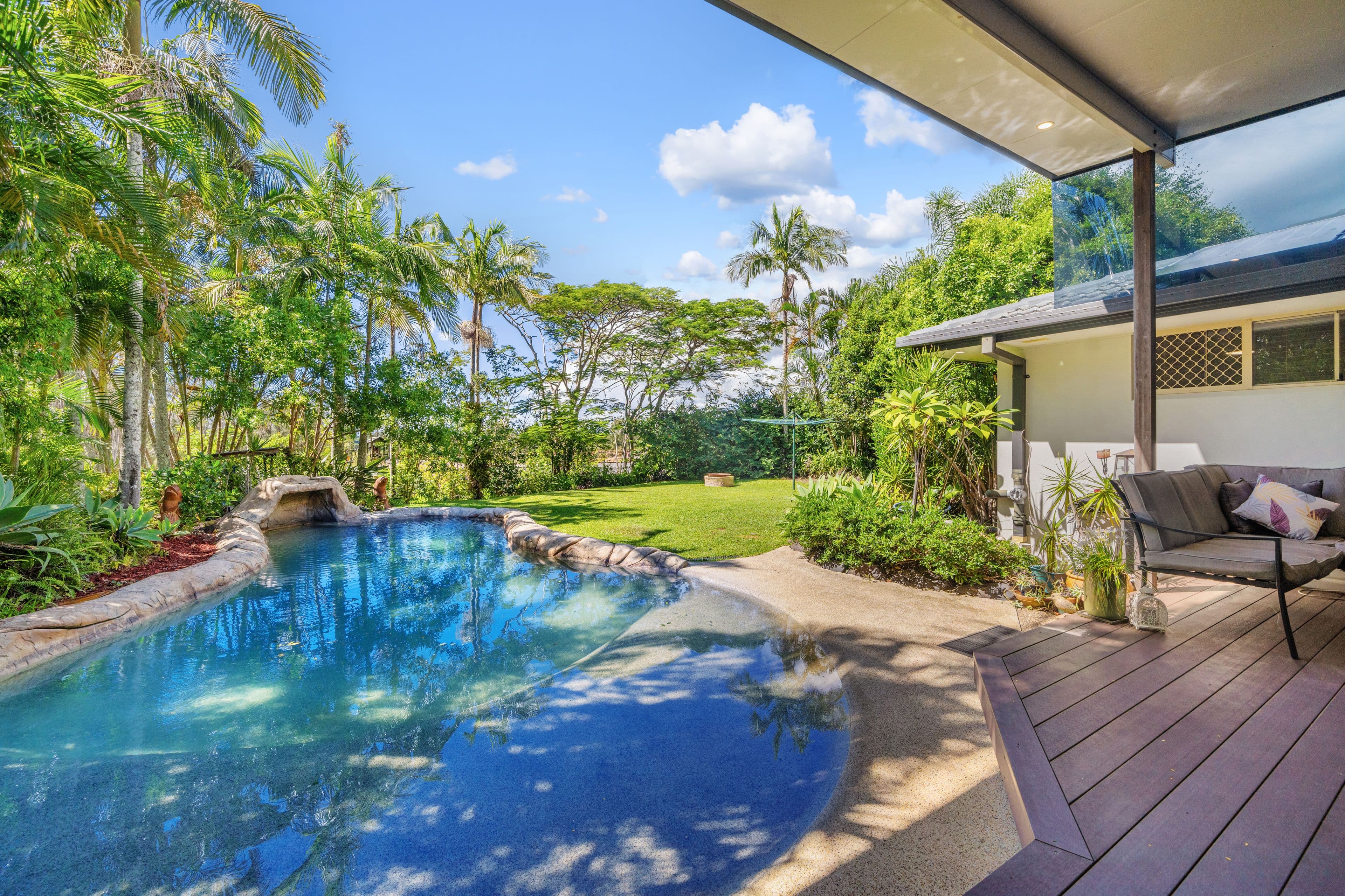 4 Baltimore Court, Carrara QLD 4211, Carrara - Thumbnail 2