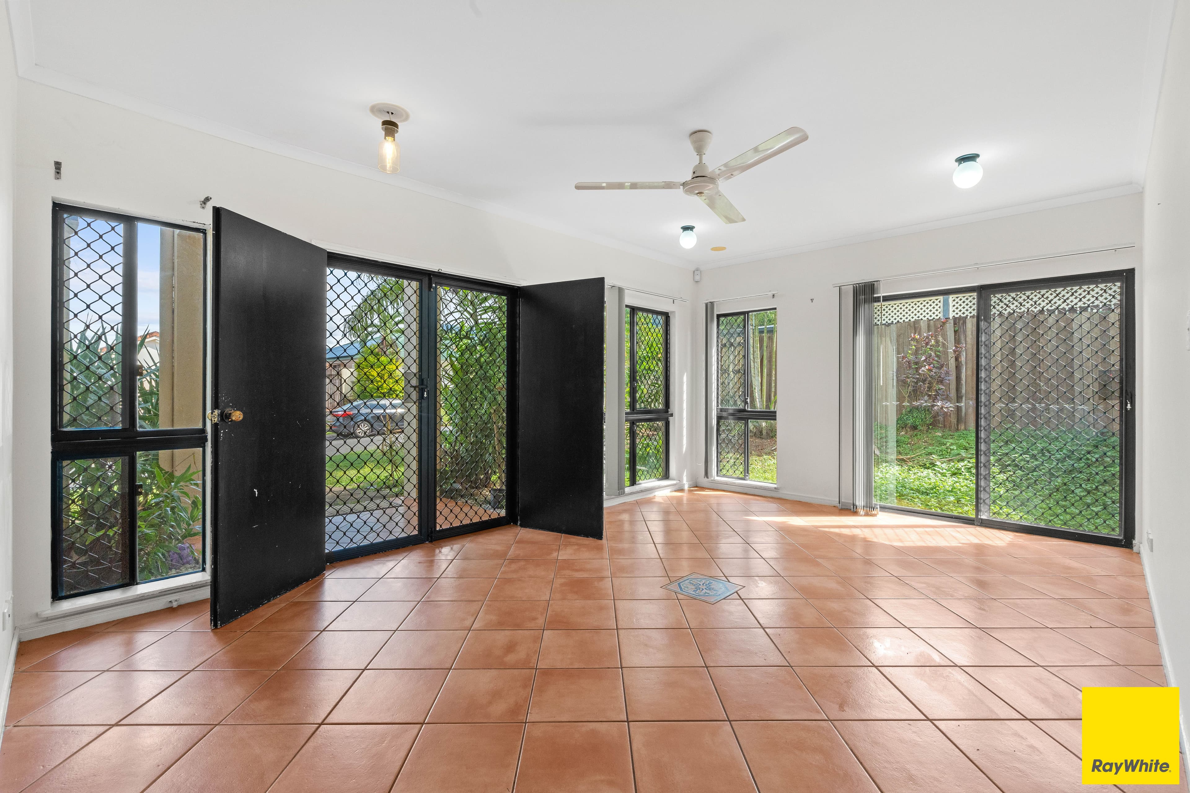6 Staten Close, Mount Sheridan QLD 4868, Mount Sheridan - Thumbnail 2
