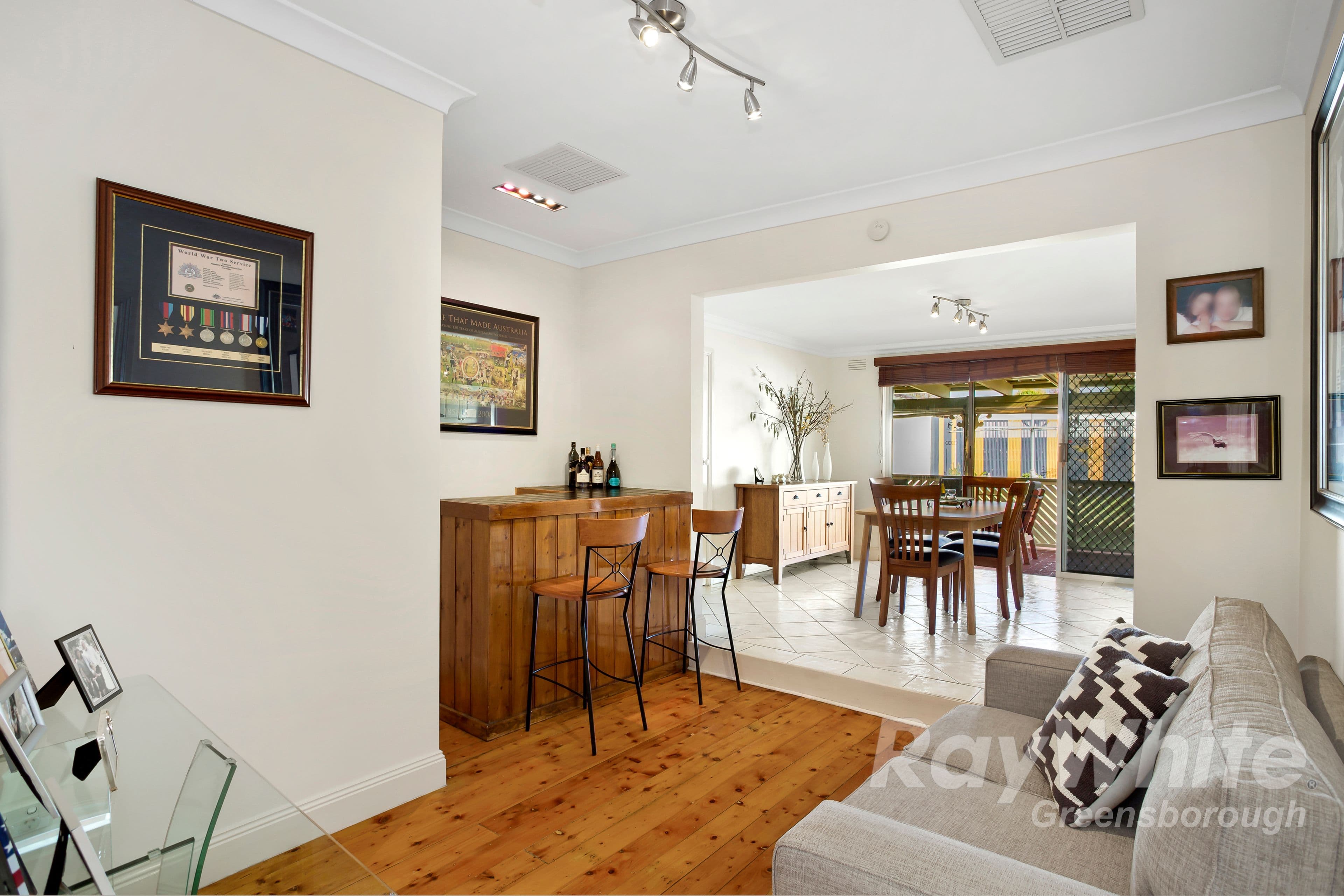 9 Ameily Crescent, Reservoir VIC 3073, Reservoir - Thumbnail 3
