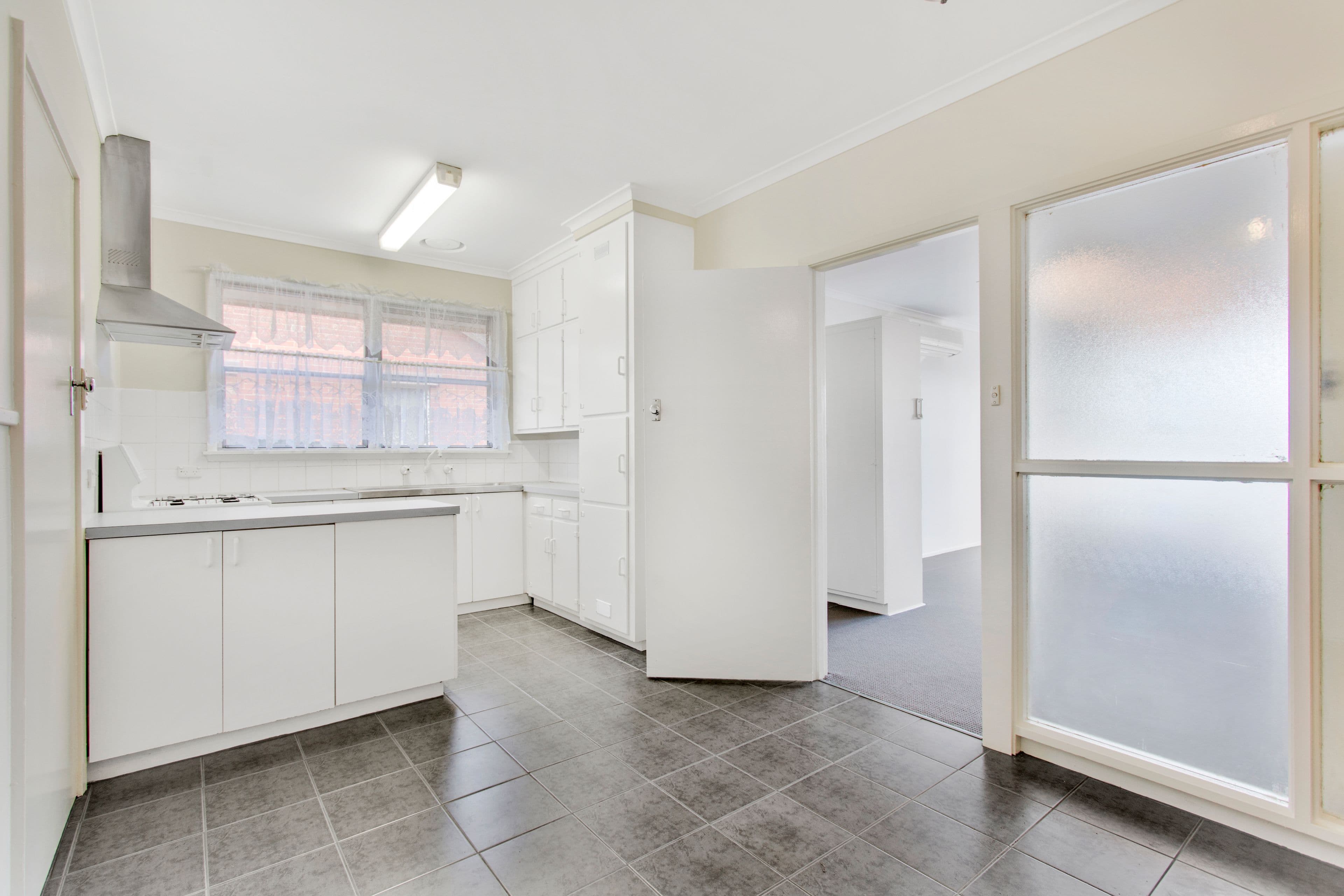 29 Rosemary Crescent, Frankston North VIC 3200, Frankston North - Thumbnail 3