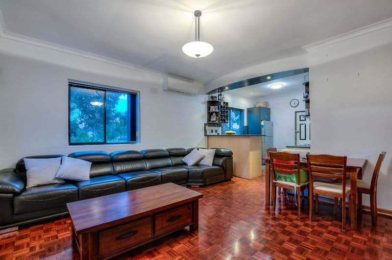 10 Hickford Street, Reservoir VIC 3073, Reservoir - Thumbnail 2