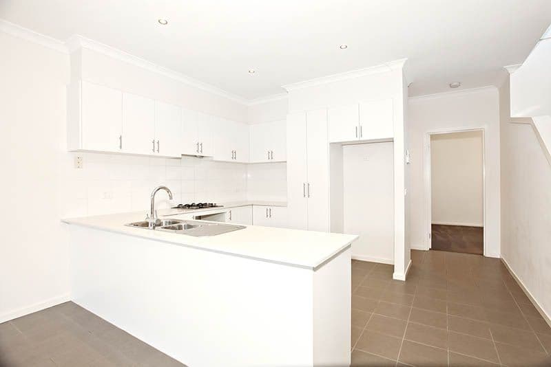 294 The Lakes Blvrd, SOUTH MORANG VIC 3752, South Morang - Thumbnail 3