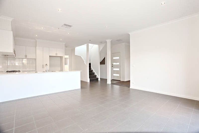 294 The Lakes Blvrd, SOUTH MORANG VIC 3752, South Morang - Thumbnail 6