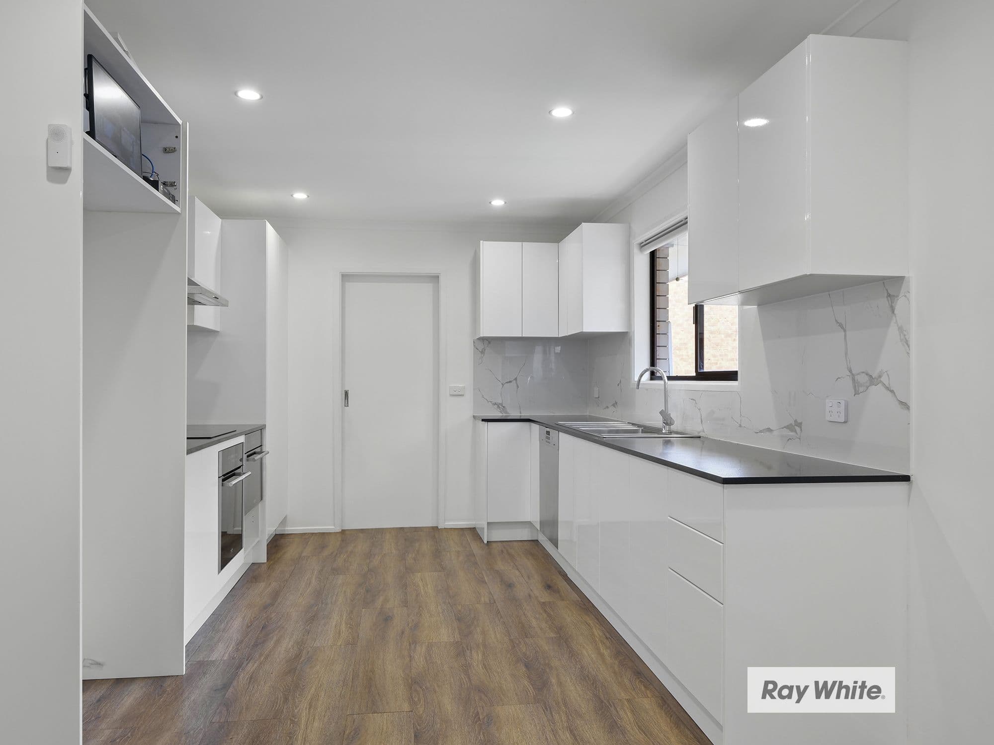 2 Mungo Place, Southport QLD 4215, Southport - Thumbnail 3