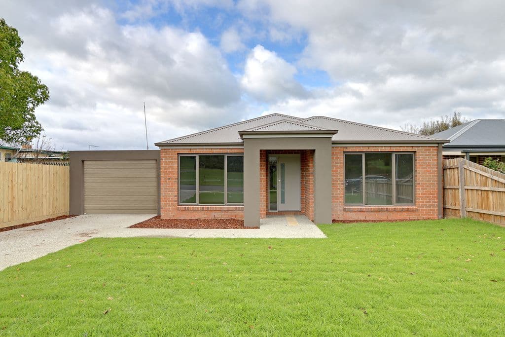 9 Yarraview Road, YARRA GLEN VIC 3775, Yarra Glen - Image 1