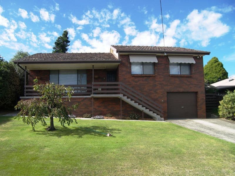8 Bronzewing Avenue, NEWNHAM TAS 7248, Newnham - Image 1
