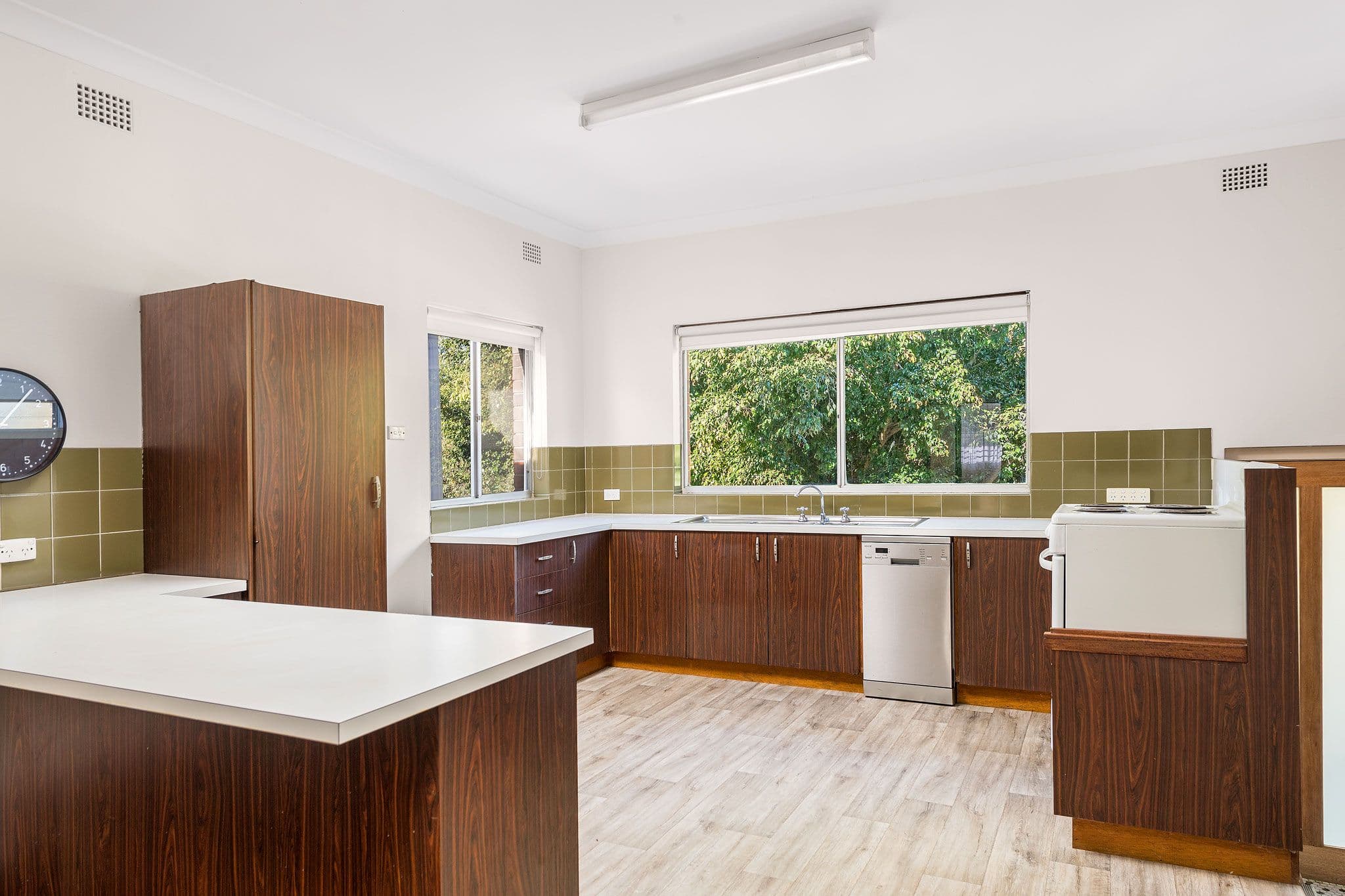 13 Clarendon Road, Stanmore - Thumbnail 4
