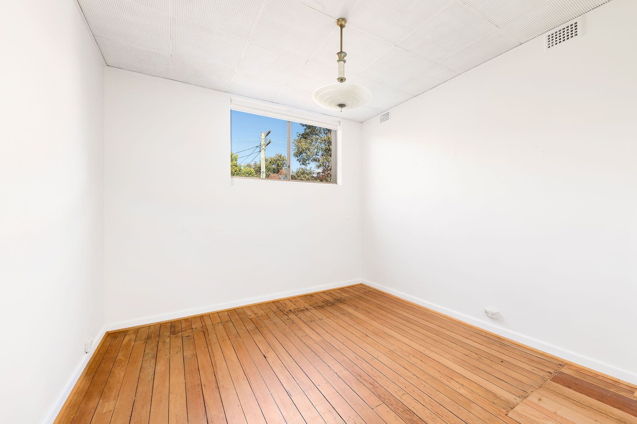13 Clarendon Road, Stanmore - Thumbnail 5