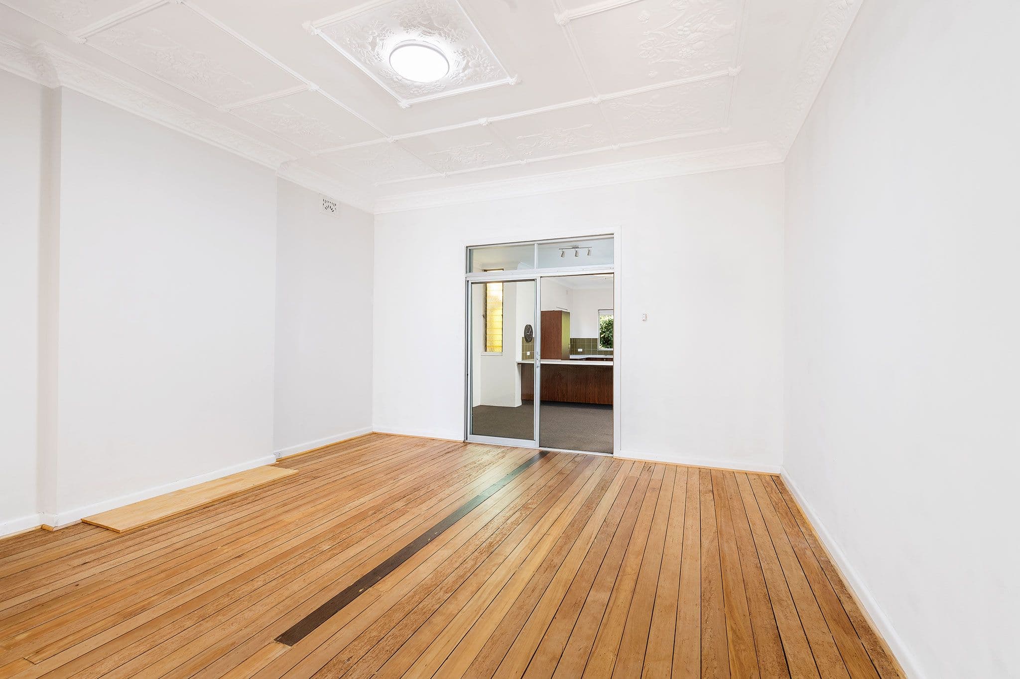 13 Clarendon Road, Stanmore - Thumbnail 6