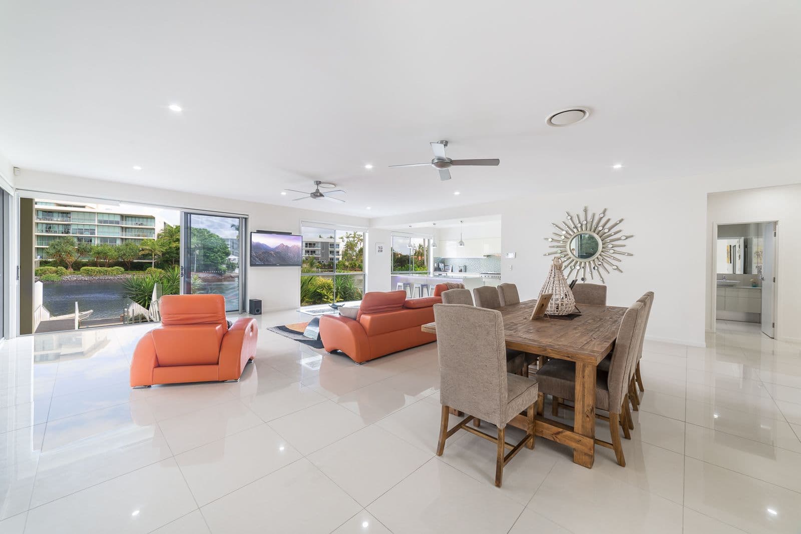 129 Allambi Avenue, Broadbeach Waters QLD 4218, Broadbeach Waters - Thumbnail 5