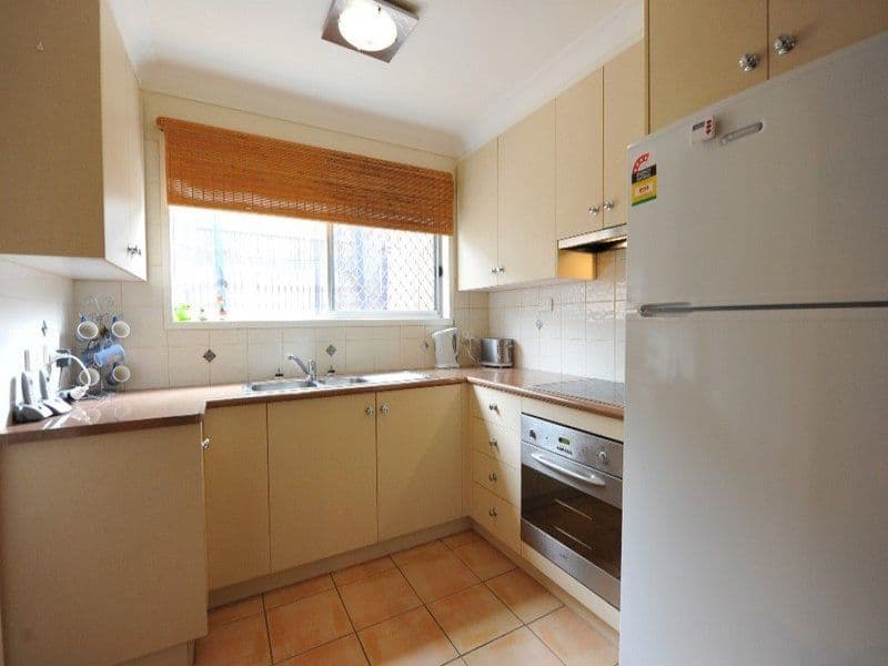 18 Glendower Street, MOUNT LOFTY QLD 4350, Mount Lofty - Thumbnail 2