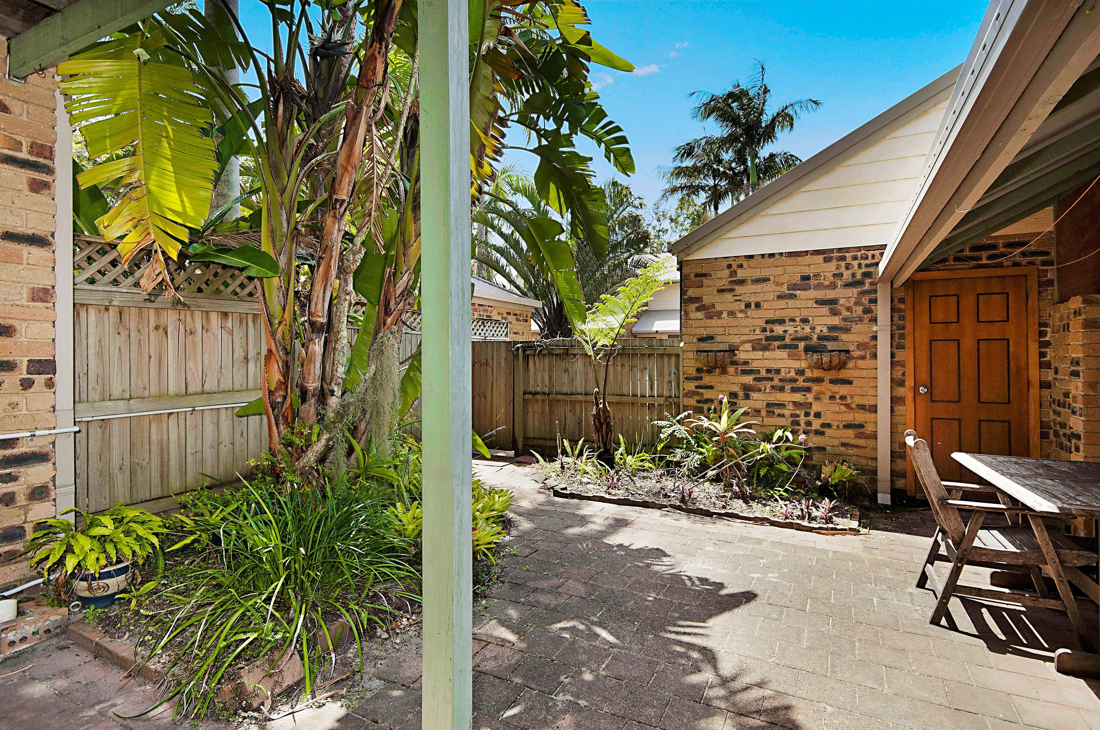 1 Belongil Crescent, Byron Bay NSW 2481, Byron Bay - Thumbnail 2