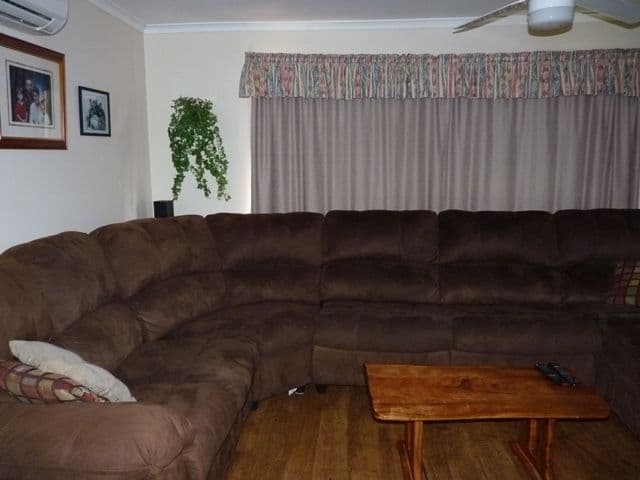 16 Cooper Avenue, OAKEY QLD 4401, Oakey - Thumbnail 6