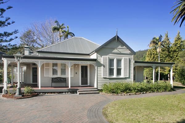 4 Roslyn Garden, GREEN POINT NSW 2251, Green Point - Image 1