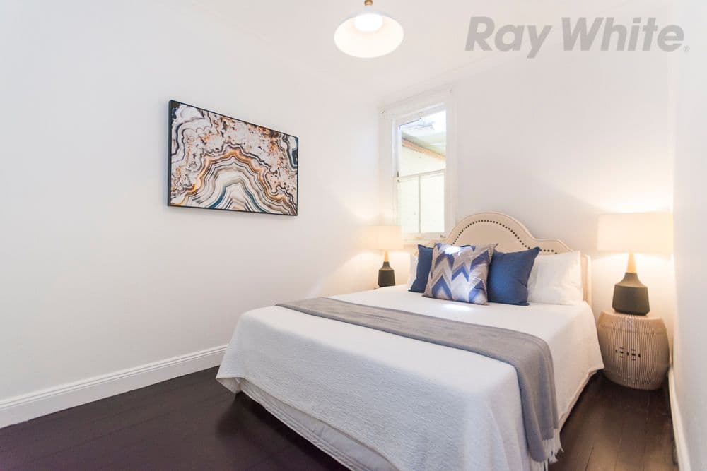 52 Moonbie Street, Summer Hill - Thumbnail 3