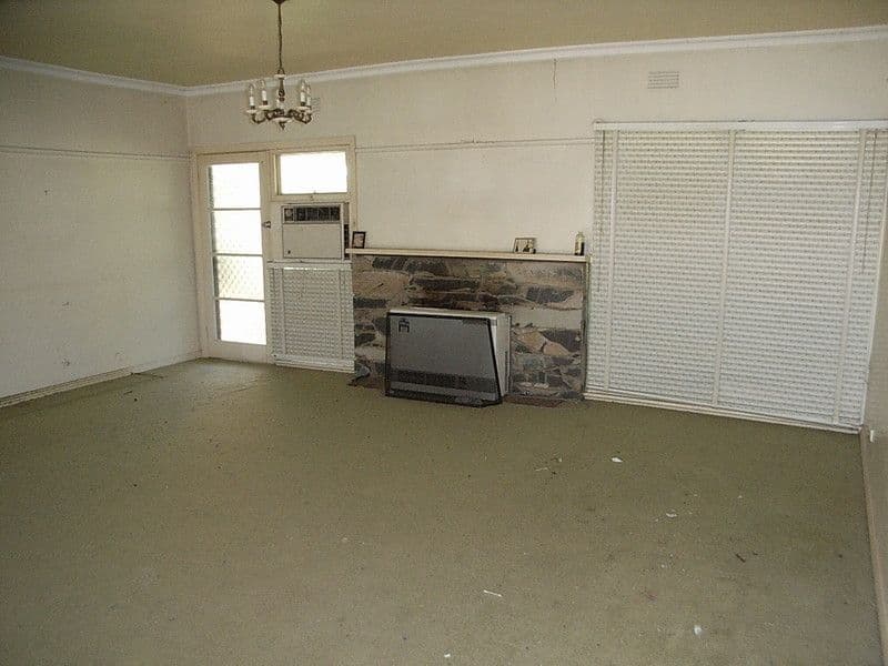 6 Civic Avenue, ECHUCA VIC 3564, Echuca - Thumbnail 4