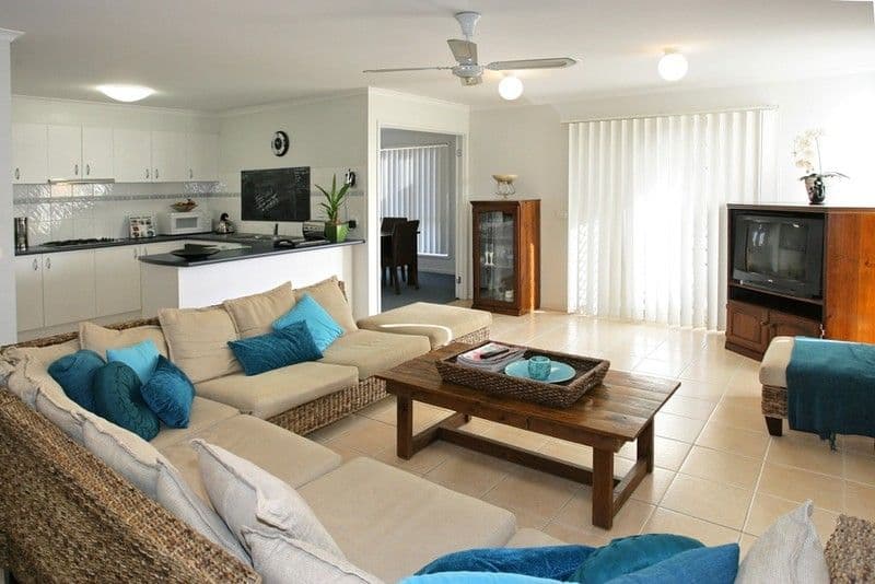 17 Lennon Boulevard, POINT COOK VIC 3030, Point Cook - Thumbnail 4