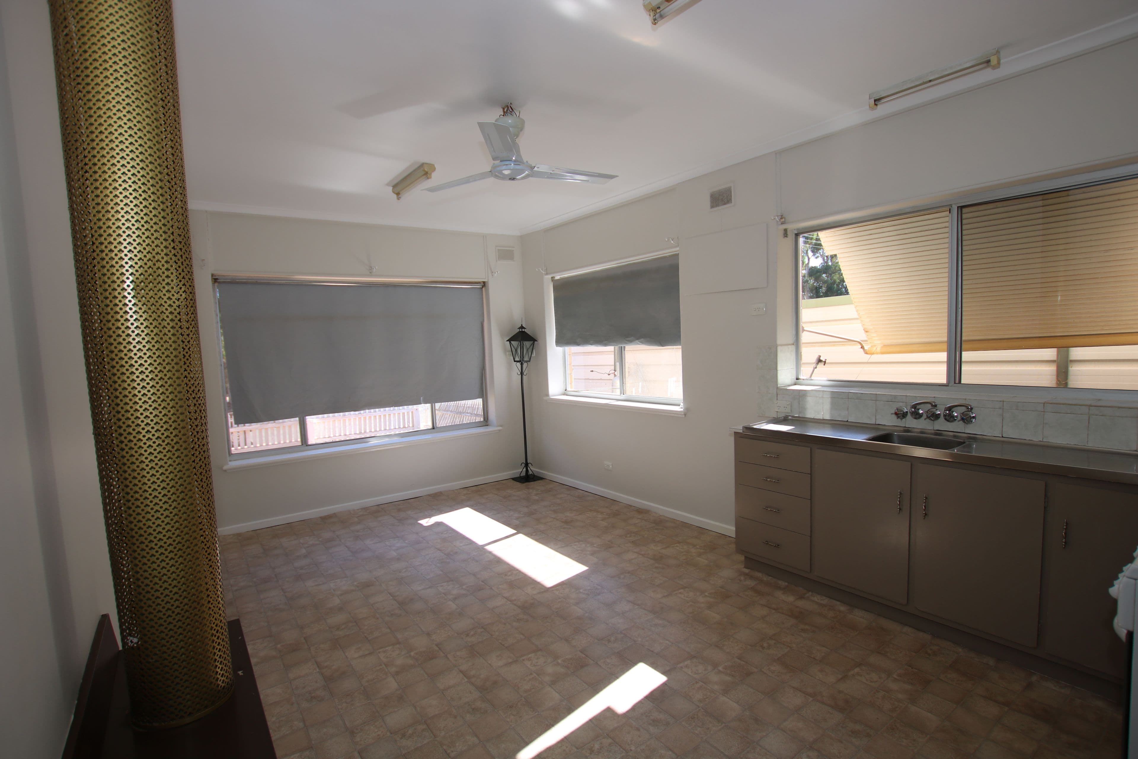 6 Langdon Terrace, Barmera SA 5345, Barmera - Thumbnail 5
